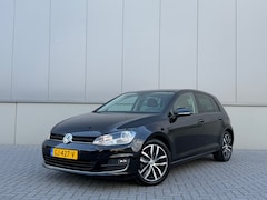 Volkswagen Golf - 1.2 TSI Highline Cruise Camera