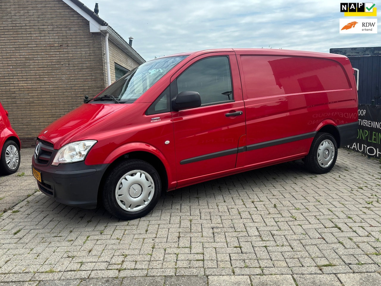 Mercedes-Benz Vito - 110 CDI 320 Functional Lang | 6BAK | AIRCO | NIEUWE APK | TREKHAAK ! | XENON - AutoWereld.nl