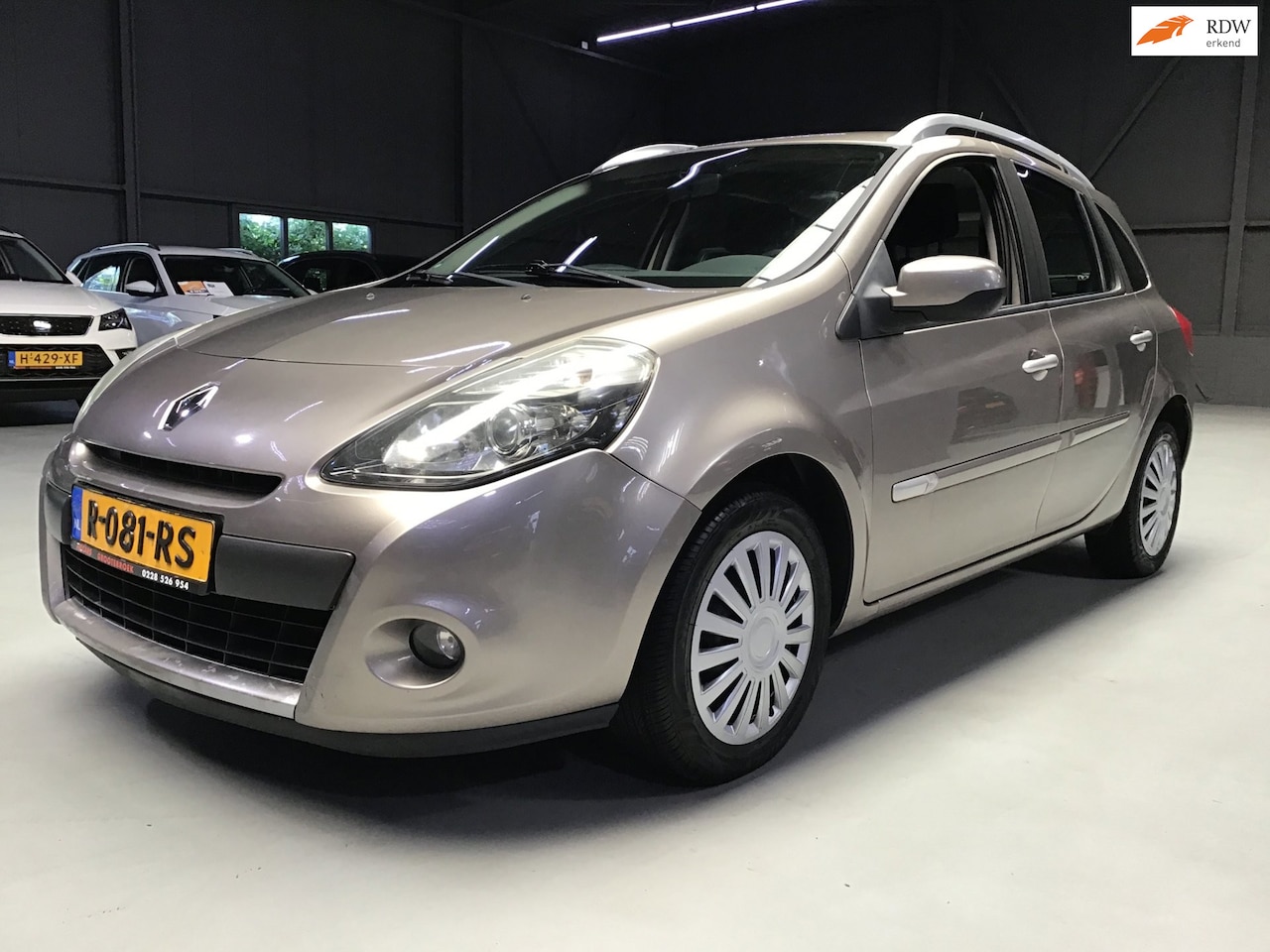 Renault Clio Estate - 1.2-16V Sélection Business I Airco Koud I Kleine Beurt I Elec Ramen I Isofix I Dakrails I - AutoWereld.nl