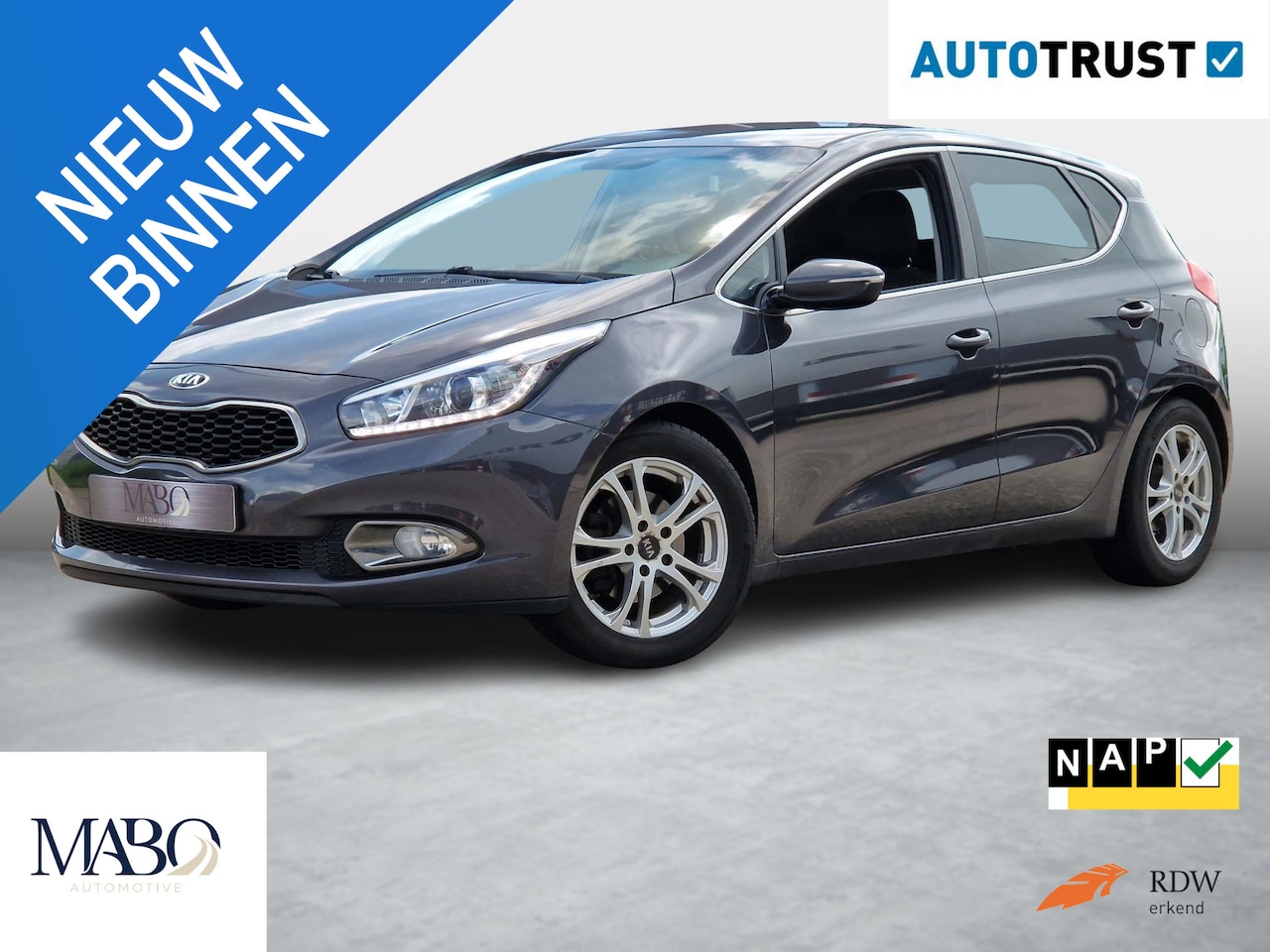 Kia Cee'd - 1.6 GDI DynamicLine NL Auto | Goed onderhouden | Navi | Camera - AutoWereld.nl