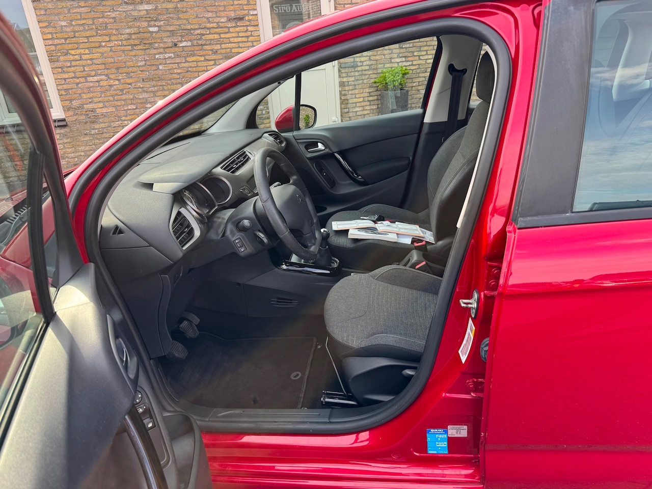 Citroën C3 - 1.2 PureTech Tendance Bj 2016 zeer nette auto - AutoWereld.nl