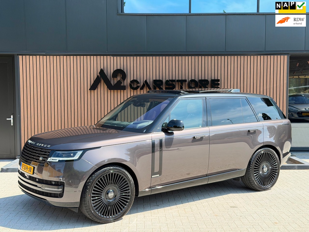 Land Rover Range Rover - 3.0 D350 LWB Autobiography 7p. MHEV 24’’ - AutoWereld.nl