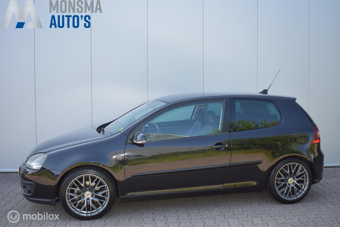Volkswagen Golf - 1.4 TSI 90kW GT Sport Leder Clima R32-Look 18" LMV APK 01-2027 - AutoWereld.nl