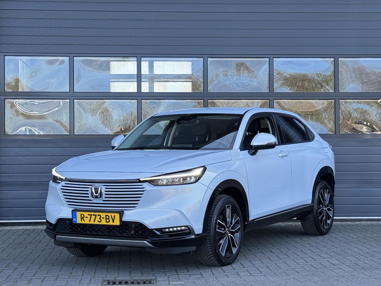 Honda HR-V - 1.5 e:HEV ADVANCE I APPLE CARPLAY I P-CAMERA I CLIMATE CONTROL I PARELMOER I STOELVERWARMI - AutoWereld.nl
