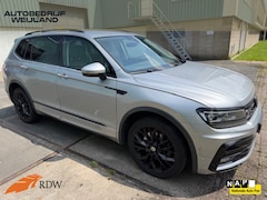 Volkswagen Tiguan Allspace - 2.0 TSI 4Motion Highline Business R 7p. 190PK I R-Line I Virtual I 20" I Winterpakket I 24