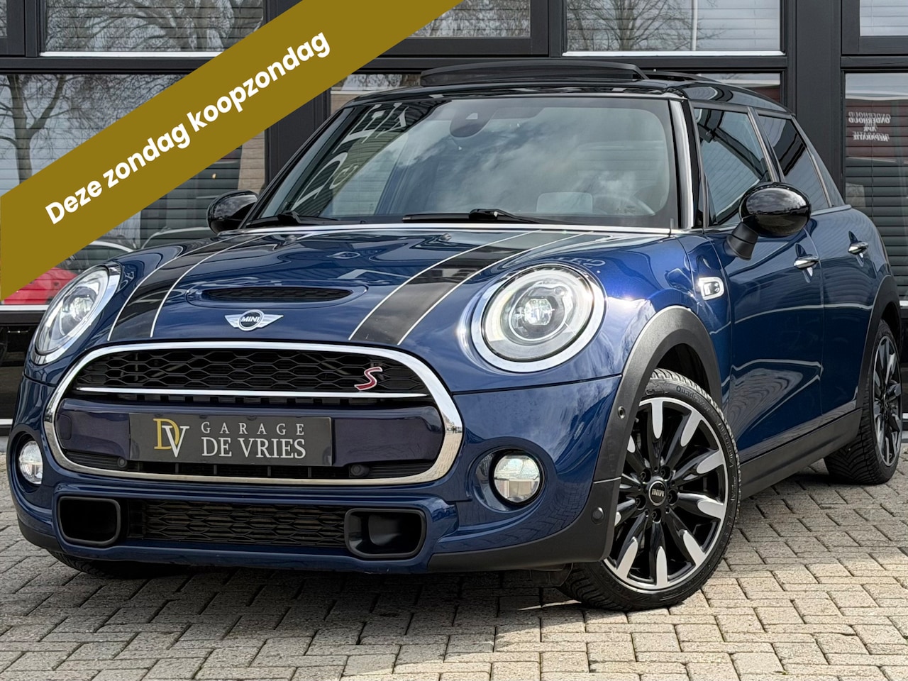 MINI Cooper S - Mini 2.0 Chili Serious Business Aut ACC H/K Panoramadak Garantie - AutoWereld.nl