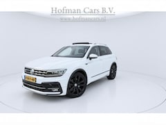 Volkswagen Tiguan - 2.0 TSI 4Motion Highline Business R | Panoramadak | Elektrische Trekhaak | 2.200 KG Trekge