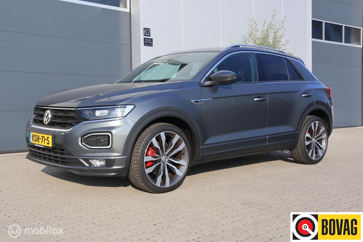 Volkswagen T-Roc - 1.5 TSI DSG I 3 X R-Line I Camera | ACC |LED - AutoWereld.nl