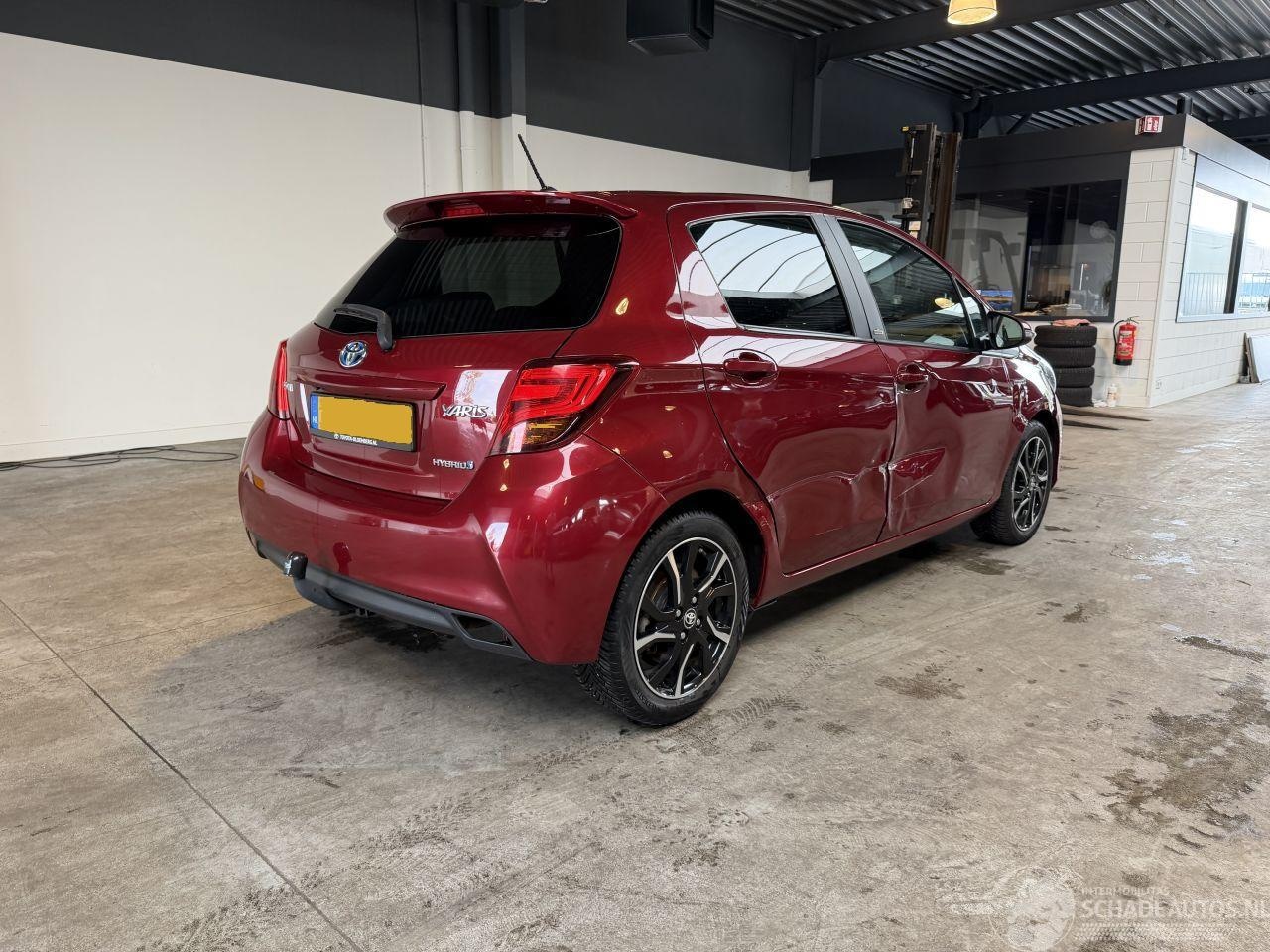 Toyota Yaris - 1.5 Hybrid Volcano Edition 1.5 Hybrid Volcano Edition