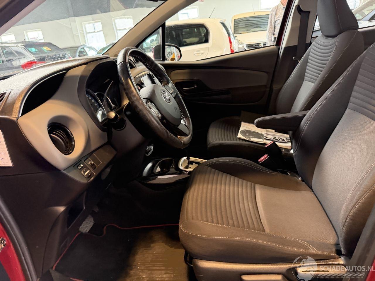 Toyota Yaris - 1.5 Hybrid Volcano Edition 1.5 Hybrid Volcano Edition