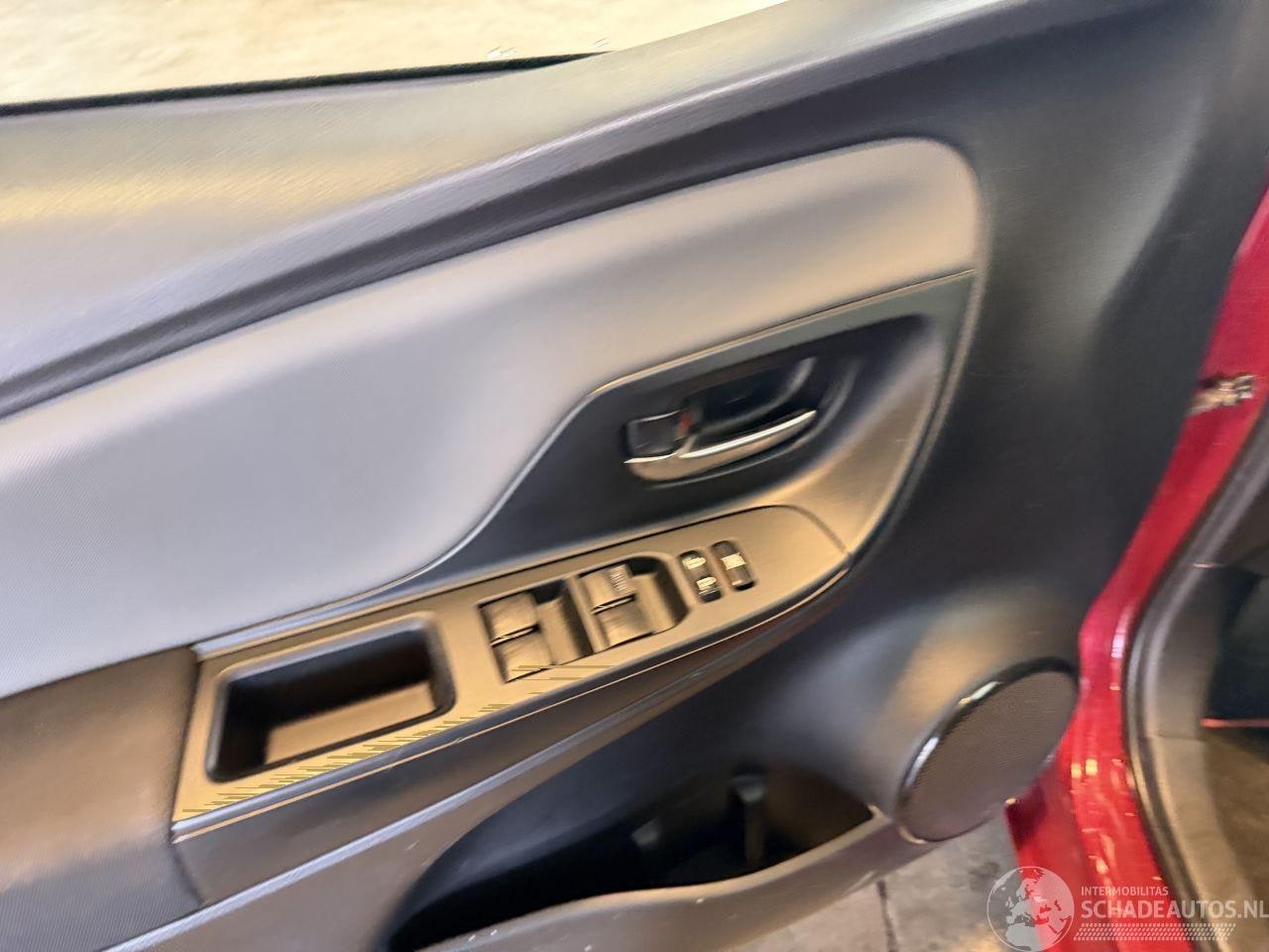 Toyota Yaris - 1.5 Hybrid Volcano Edition 1.5 Hybrid Volcano Edition