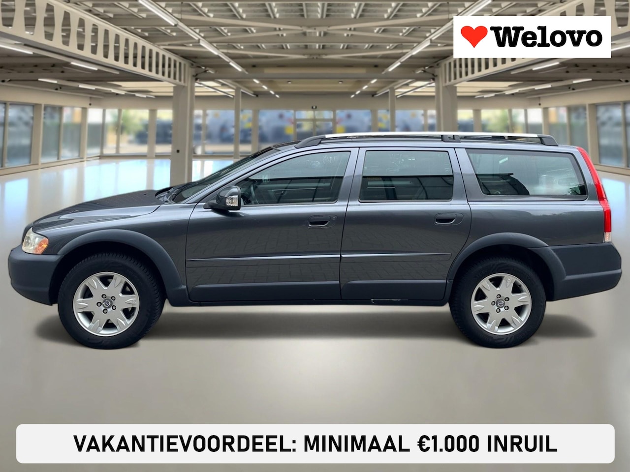 Volvo XC70 - 2.5 T Momentum dealer onderhouden, leder interieurs, carkit.. - AutoWereld.nl