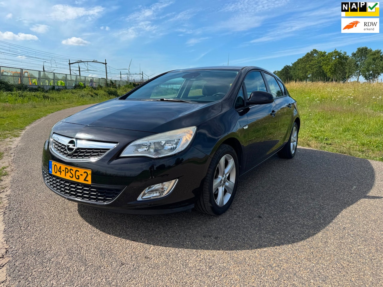 Opel Astra - 1.4 Edition | Climate | APK | Luxe auto - AutoWereld.nl