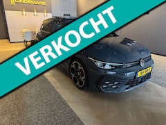 Volkswagen Golf - 8 | GTI | 265 PK | Facelift | BTW | Pano | Apple Carplay | Stuurverwarming | Sport stoelen