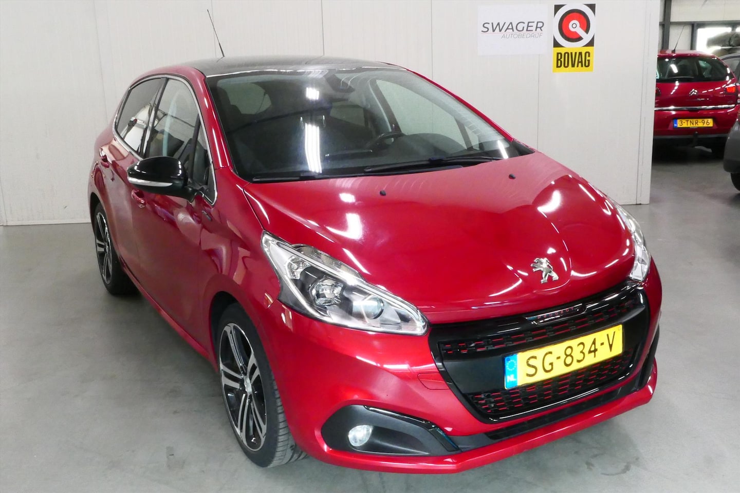 Peugeot 208 - 1.2 Puretech 110pk 5D GT-Line(Dealeronderhouden&1ste eigenaars) - AutoWereld.nl