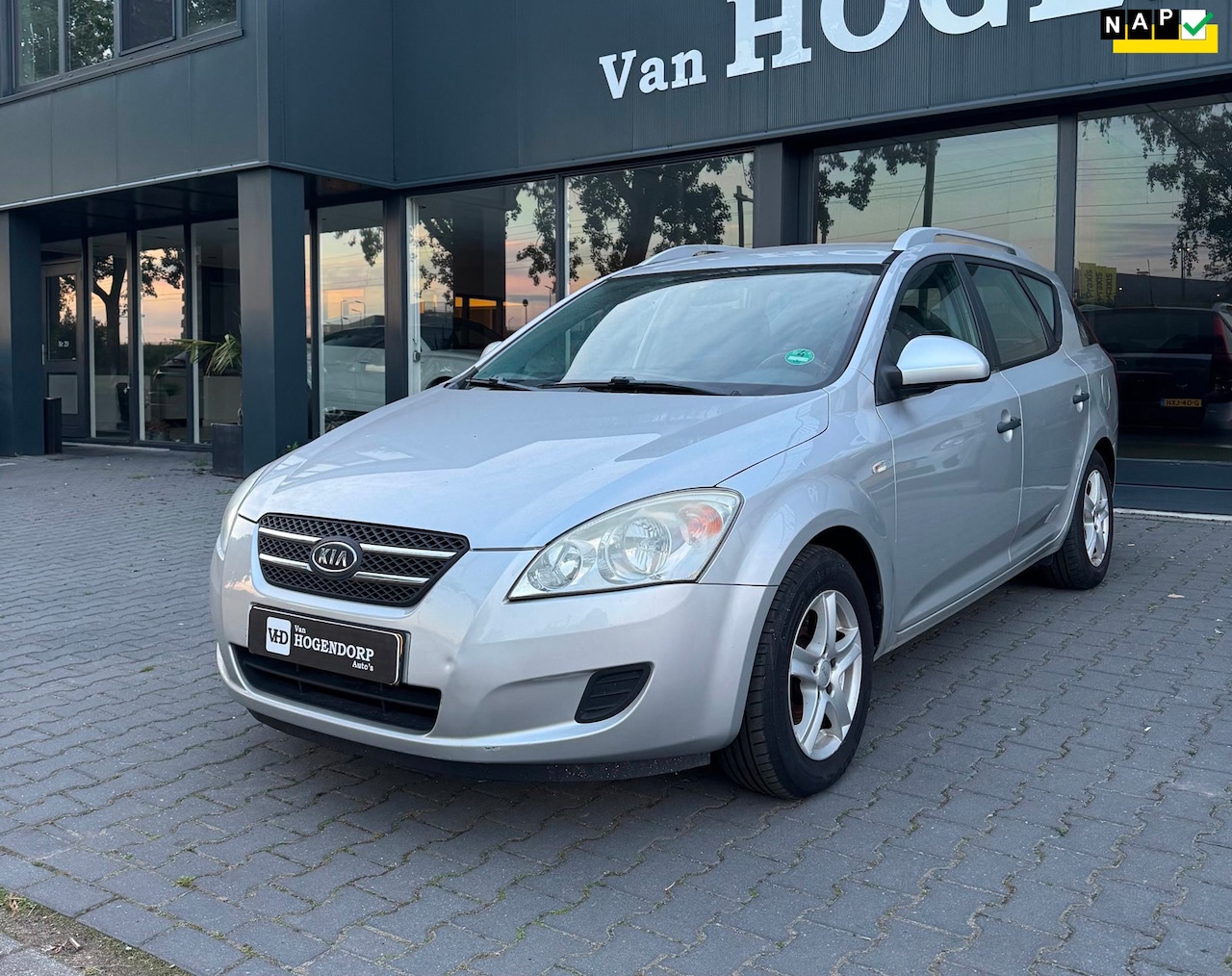 Kia Cee'd Sporty Wagon - 1.4 CVVT X-tra AIRCO PDC 1. EIGENAAR - AutoWereld.nl