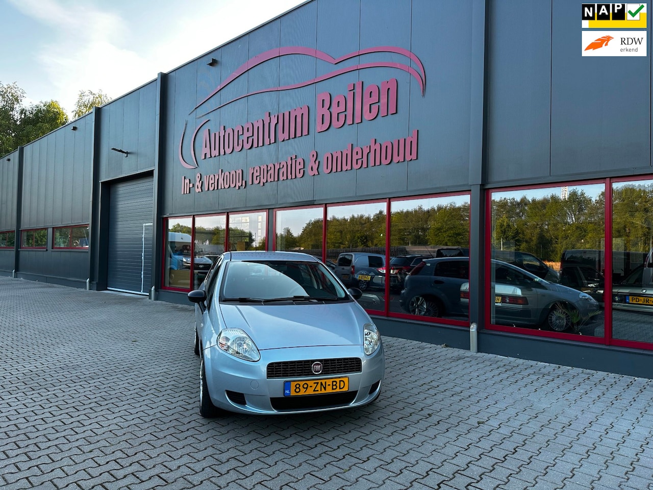 Fiat Grande Punto - 1.2 Active / Airco / Elekt. Ramen / 5DR / NAP / - AutoWereld.nl