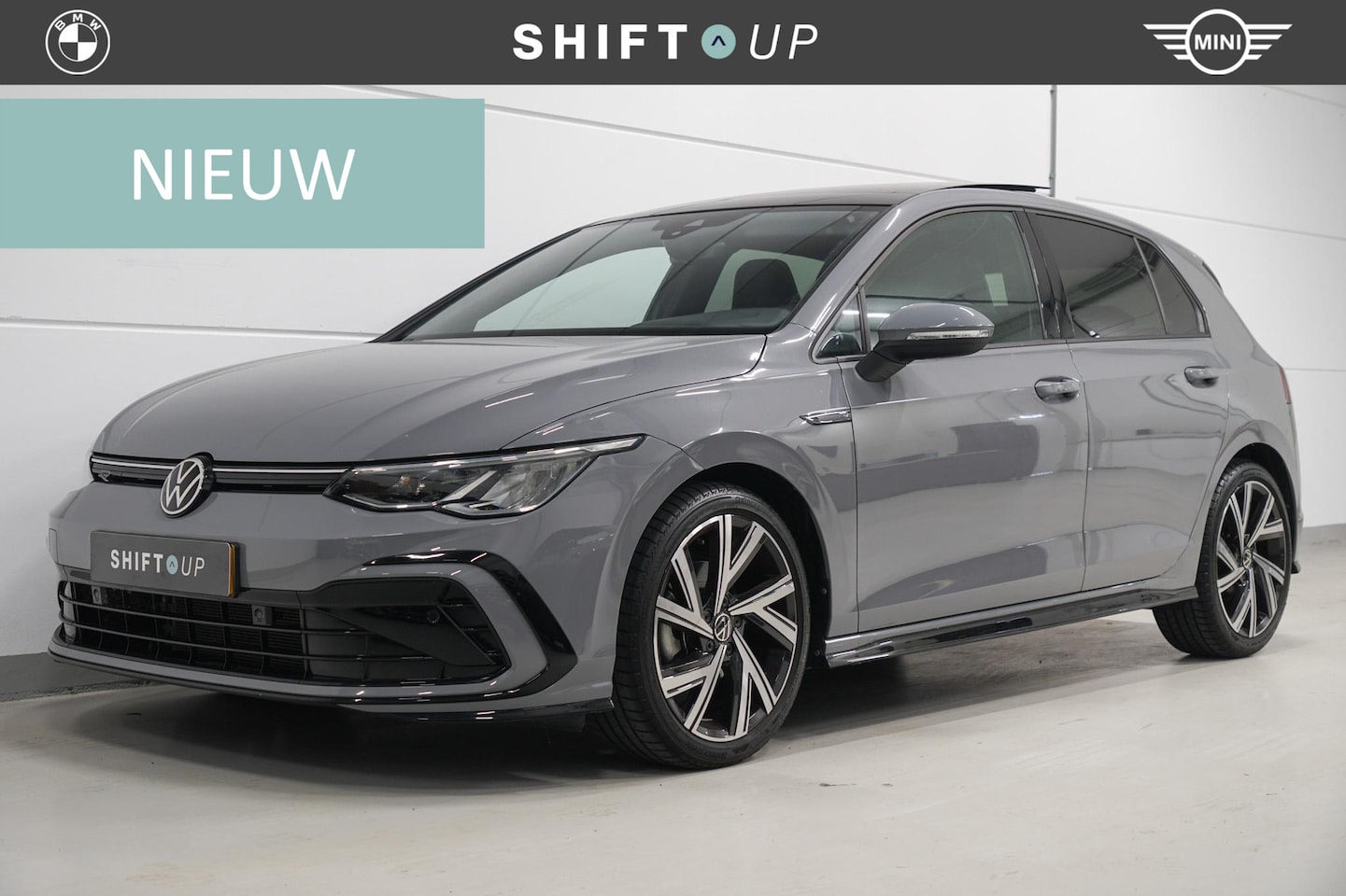 Volkswagen Golf - 1.5 eTSI R-Line Panoramadak | CarPlay | Stoelverwarming - AutoWereld.nl