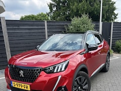 Peugeot 2008 - 1.2 PureTech 130PK GT Pack eat8 Panorama elektrisch schuifkanteldak, luxe Alcanrara bekled