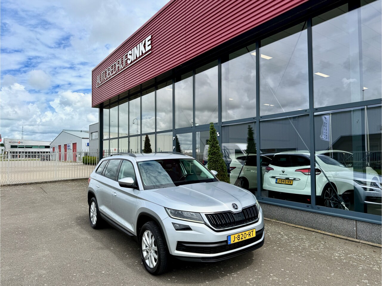 Skoda Kodiaq - 1.5 TSI Style 7p. NIEUWE MOTOR NAVI ECC CRUISE - AutoWereld.nl