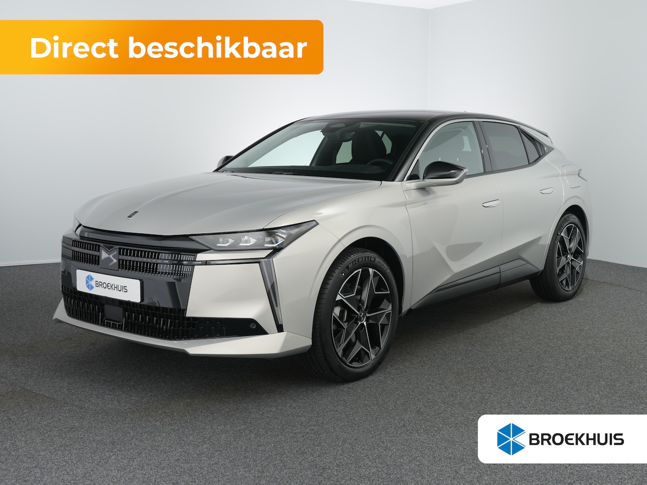 DS 4 - N°4 Étoile | 10" capacitive touchscreen (personaliseerbaar) | 6 voudig elektrisch verstelb - AutoWereld.nl