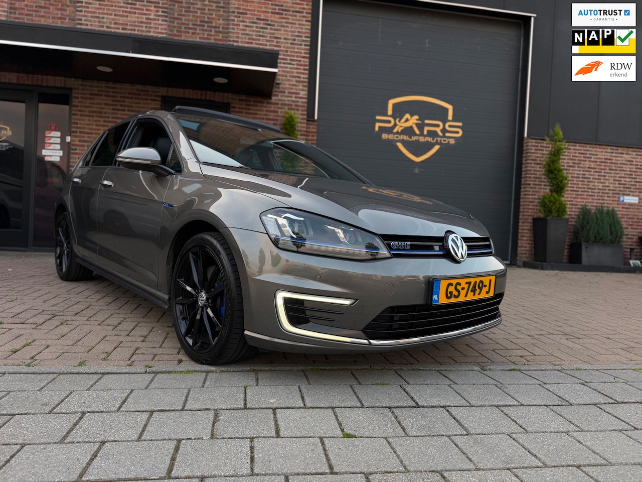 Volkswagen Golf - 1.4 TSI GTE Panoroma Dak Automaat Cruise Navi Elk.Ramen Leder GTE zeer nette!! - AutoWereld.nl