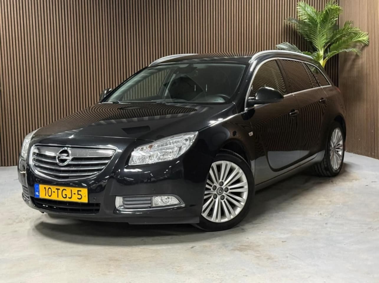Opel Insignia Sports Tourer - 1.4 T EcoF. Bns Ed - AutoWereld.nl