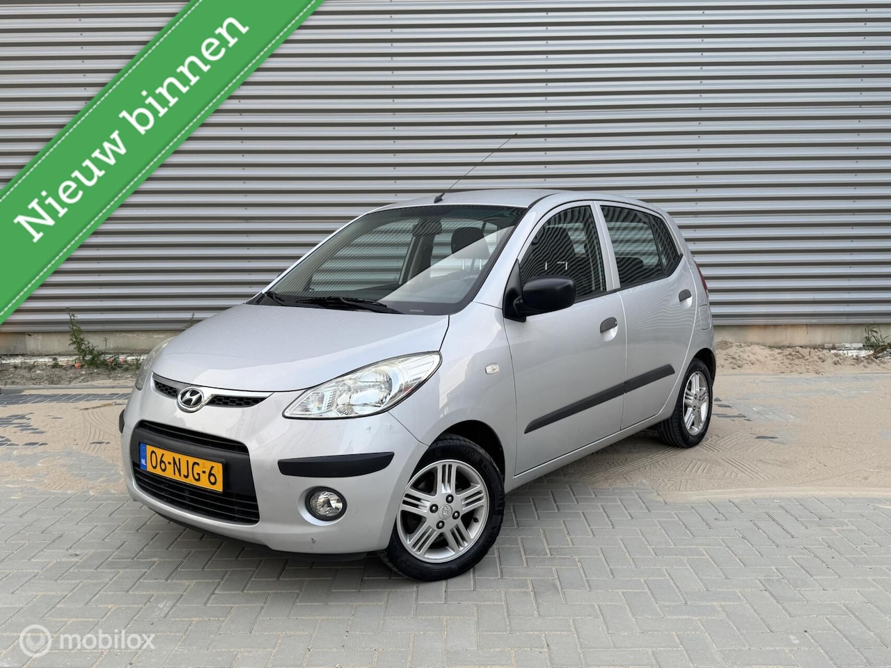 Hyundai i10 - 1.1 Dynamic | Airco | 5-deurs | Metalen velgen - AutoWereld.nl