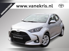 Toyota Yaris - 1.5 Hybrid 115 Active Limited Stoel & stuurverwarming, parkeersensoren