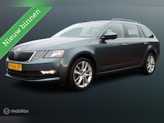 Skoda Octavia Combi - 1.0 TSI Greentech Business Edition, Navi, Stoelverwarming, Donker glas, 17 Inch LMV, Cruis