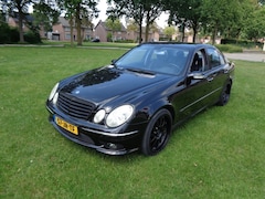 Mercedes-Benz E-klasse - 500 Elegance Voorzien van bijna alle optie's
