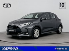 Toyota Yaris - 1.5 Hybrid 115 Active + | BTW Voertuig | Stoel+stuurverwarming | Parkeersensoren voor+acht