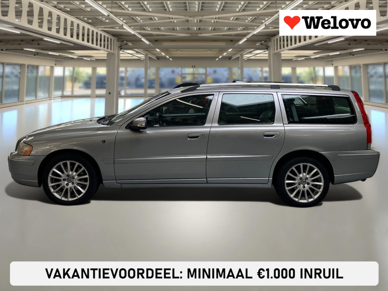 Volvo V70 - 2.5T Edition Sport 7 Persoons,Trekhaak,leder,electr. verwerkbare stoel... - AutoWereld.nl