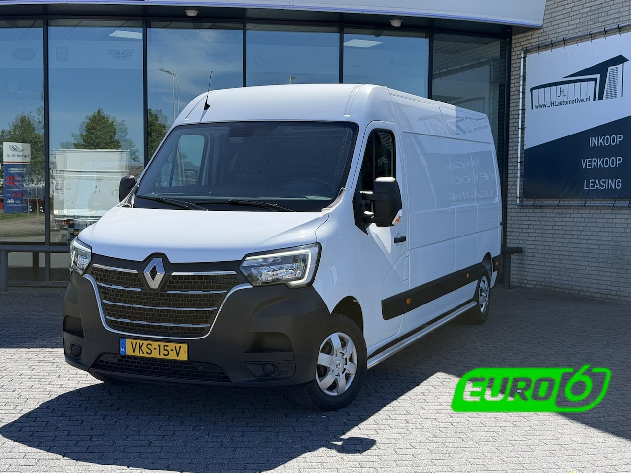 Renault Master - T35 2.3 dCi 135 L3H2*NAVI*CRUISE*CAM*A/C*TEL*3PERS - AutoWereld.nl
