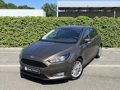 Ford Focus - 1.0 Titanium * Carplay * Nieuwe Distributie * Garantie