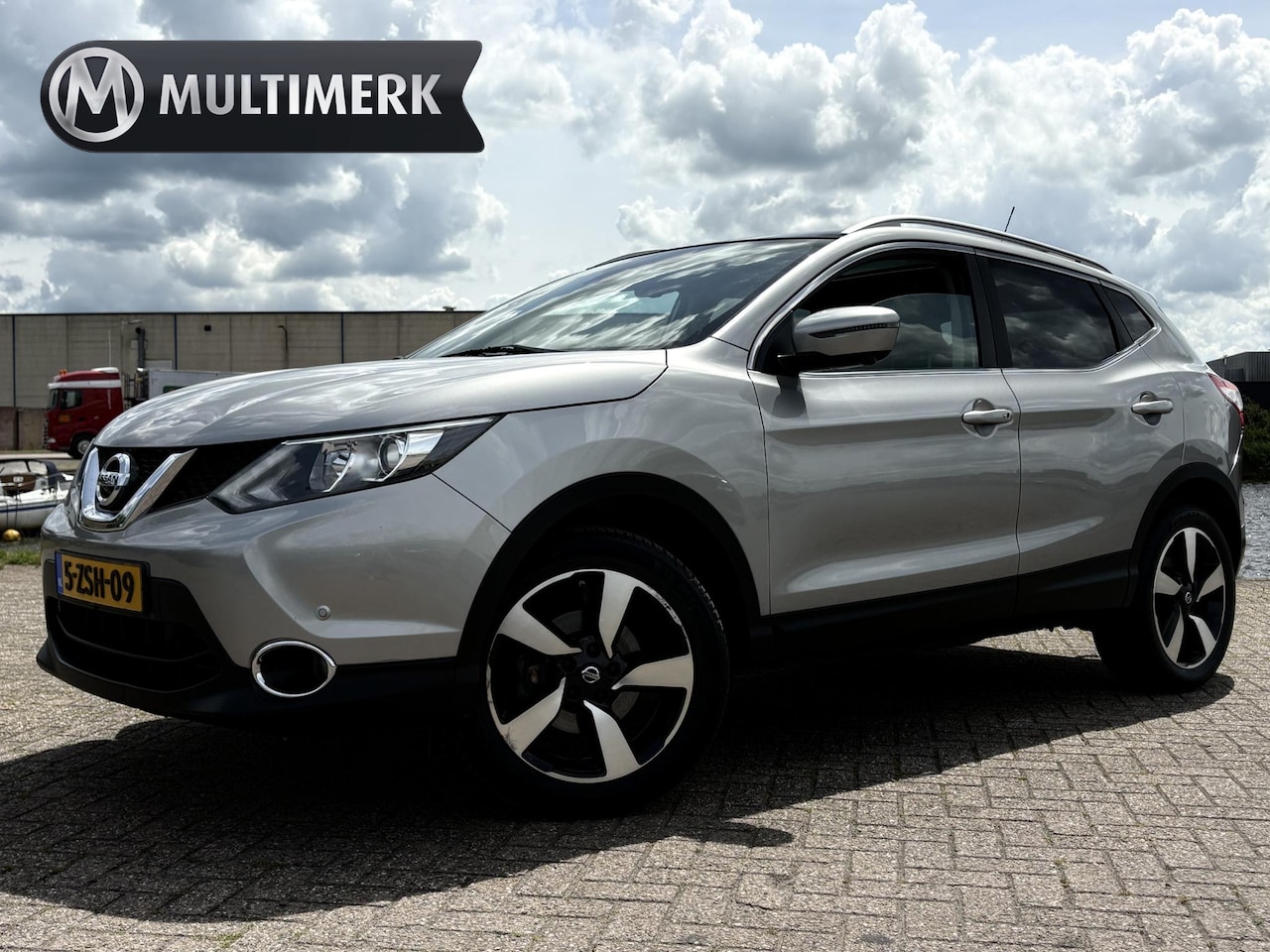 Nissan Qashqai - 1.2 360 CAMERA | KEYLESS | PANO | ELEKTR SPIEGELS | 5P | TREKHAAK - AutoWereld.nl