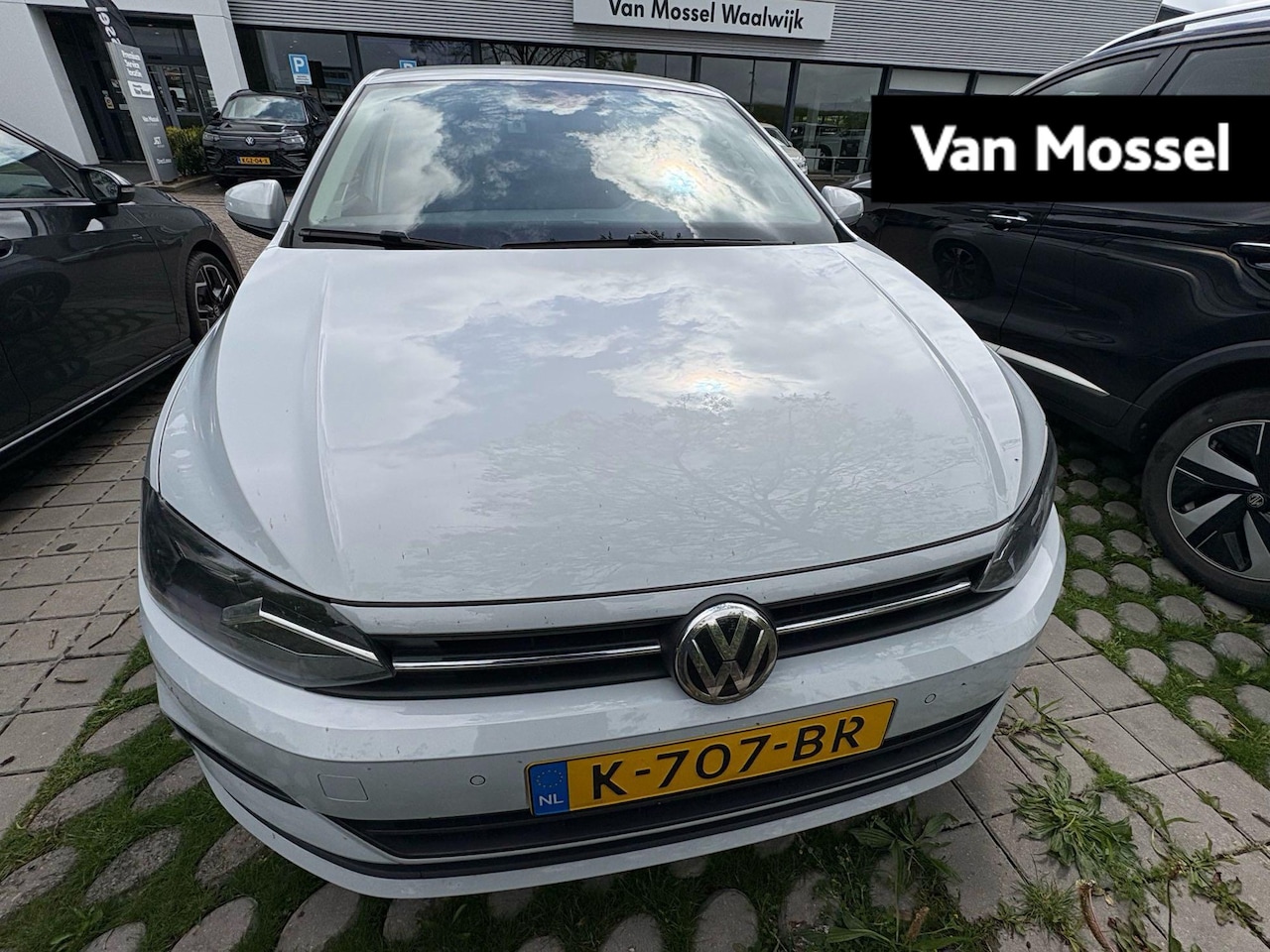 Volkswagen Polo - 1.0 TSI Comfortline 95 PK| Origineel Nederlands | Navigatie | Parkeersensoren Voor & Achte - AutoWereld.nl