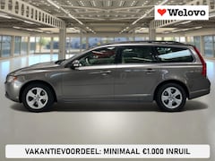 Volvo V70 - 2.5FT Momentum Incl. BTW, leder, trekhaak, electr. klep, verw. stoelen