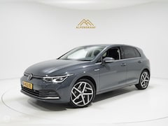 Volkswagen Golf - 1.5 eTSI Style 150PK Head-up|ACC|Camera|Sfeerverlichting|IQ Light|Dynamische Knipperlichte