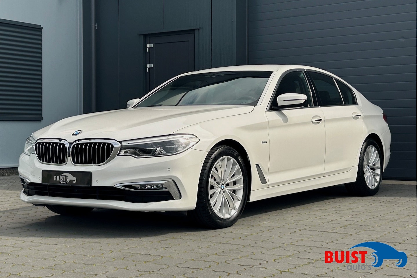 BMW 5-serie - 530i High Executive Luxury Line NAPPA LEER 18" NL-auto! - AutoWereld.nl