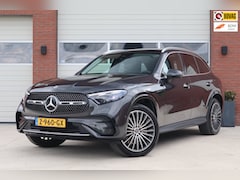 Mercedes-Benz GLC-klasse - 300e 4MATIC AMG Line Panoramadak - Burmester - Wegklapbare trekhaak - 360 view - Keyless
