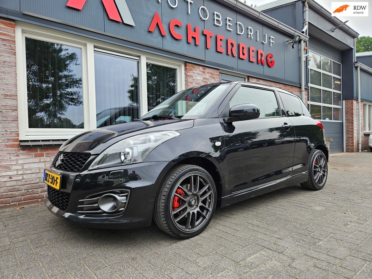 Suzuki Swift - 1.6 Sport Carplay! 136PK! Leuke/Nette Auto! Airco! Cruise Control! 6-Versnellingen! - AutoWereld.nl