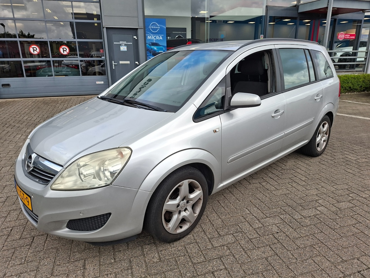 Opel Zafira - € 3250,-1.8 Business Automaat 7P Aircondition - AutoWereld.nl