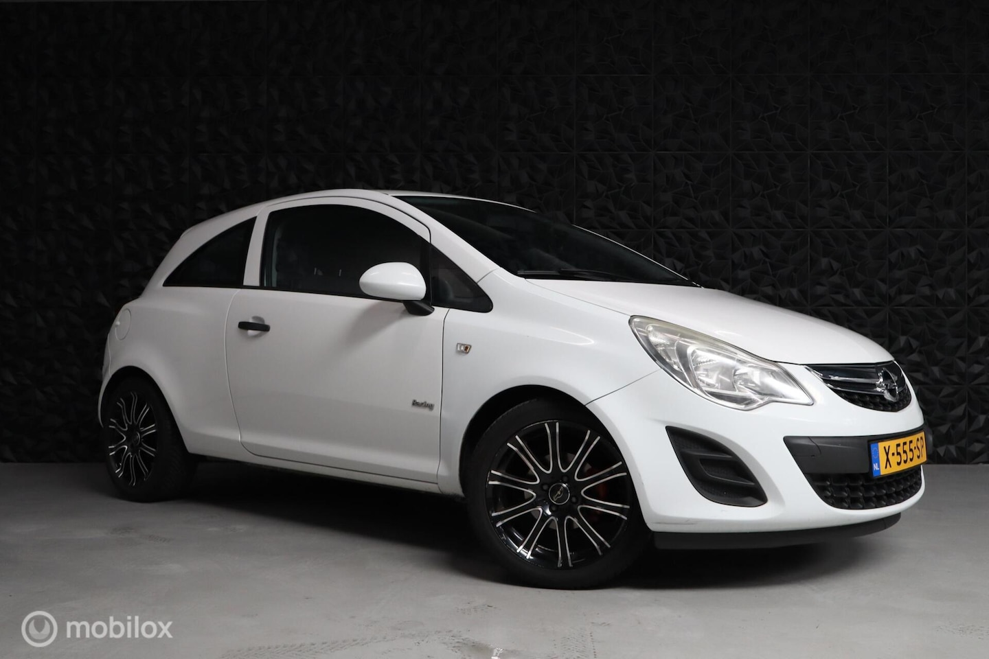 Opel Corsa - 1.2 EcoFlex Selection | Airco | APK t/m 05-2027 | - AutoWereld.nl