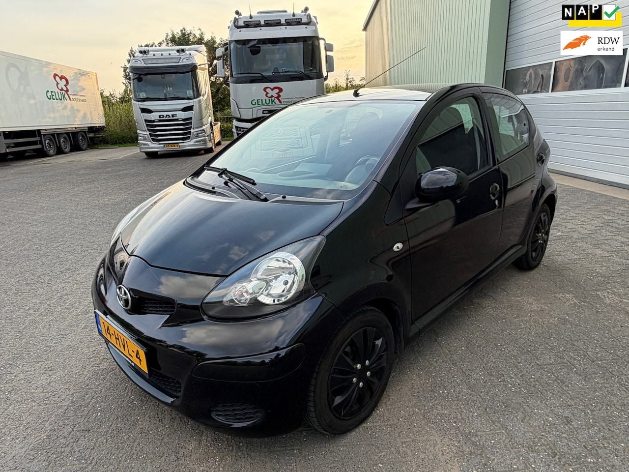 Toyota Aygo - 1.0-12V Comfort | Airco | 5 Drs | Apple CarPlay - AutoWereld.nl