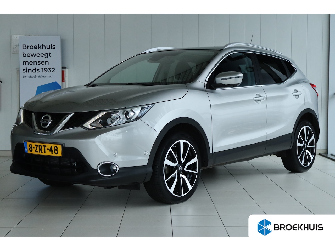 Nissan Qashqai - 1.2 Tekna | Trekhaak | Pano | 360 Camera | Cruise Control | Leder | Keyless | Navi | Clima - AutoWereld.nl
