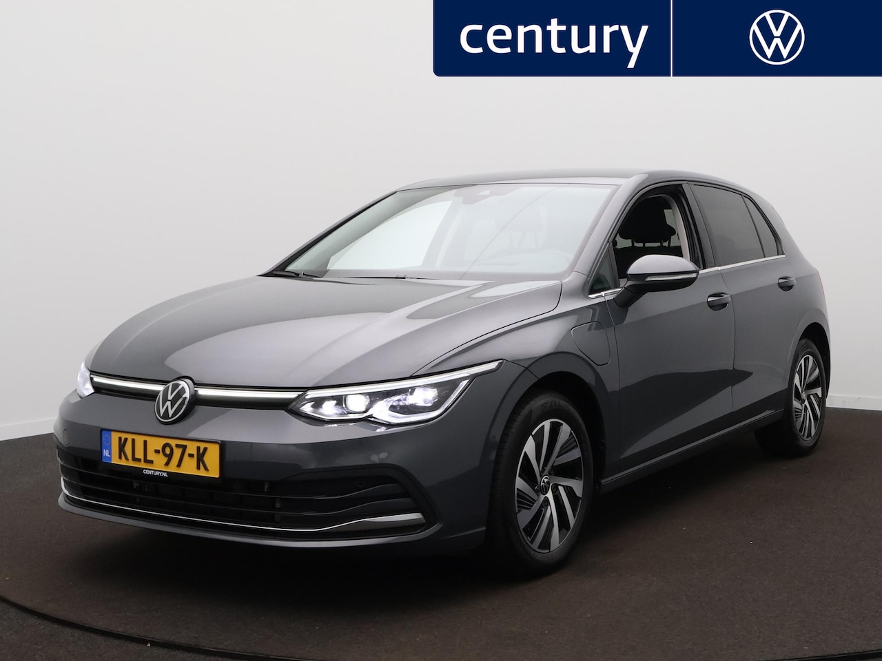 Volkswagen Golf - 1.4 eHybrid Style Automaat - IQ light - Navigatie - Trekhaak - Camera - ErgoActive stoel - - AutoWereld.nl