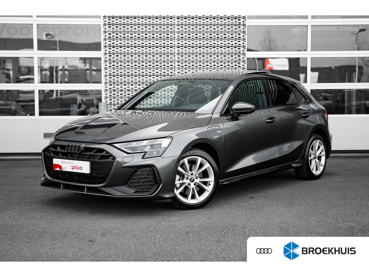 Audi A3 Sportback - 40 TFSI e S edition | Panoramadak | ACC | Sfeerverlichting | Alarm | - AutoWereld.nl