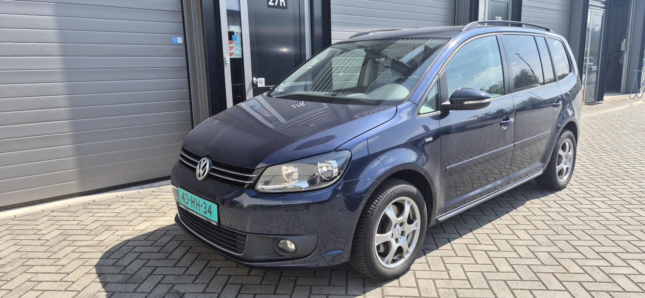 Volkswagen Touran - 1.4 TSI Comfortline 7p. Trekhaak - Distr. ketting vervangen - alle onderhoudshistorie aanw - AutoWereld.nl