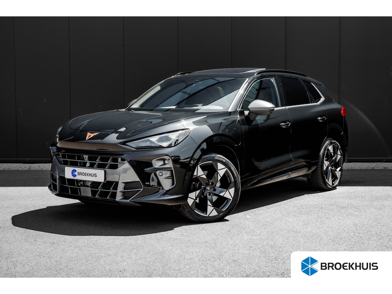 CUPRA Terramar - 1.5 TSI e-Hybrid 272pk VZ Performance | Leder | Panoramadak | Trekhaak | Leder | Sennheise - AutoWereld.nl